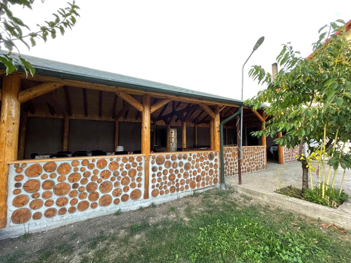 Pensiunea Colț de Rai Corbi Exterior foto