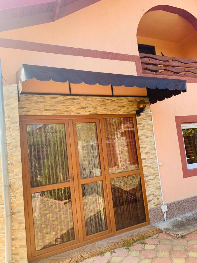 Pensiunea Colț de Rai Corbi Exterior foto